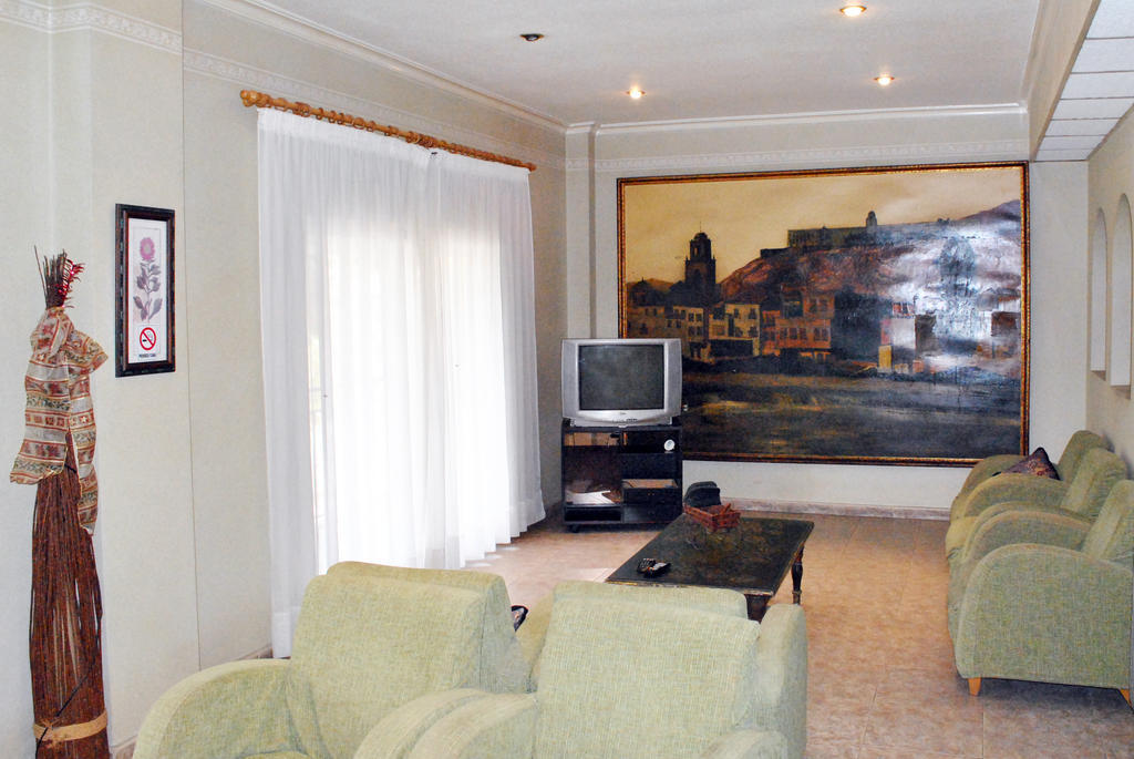 Hostal Rey Teodomiro أوريويلا المظهر الخارجي الصورة