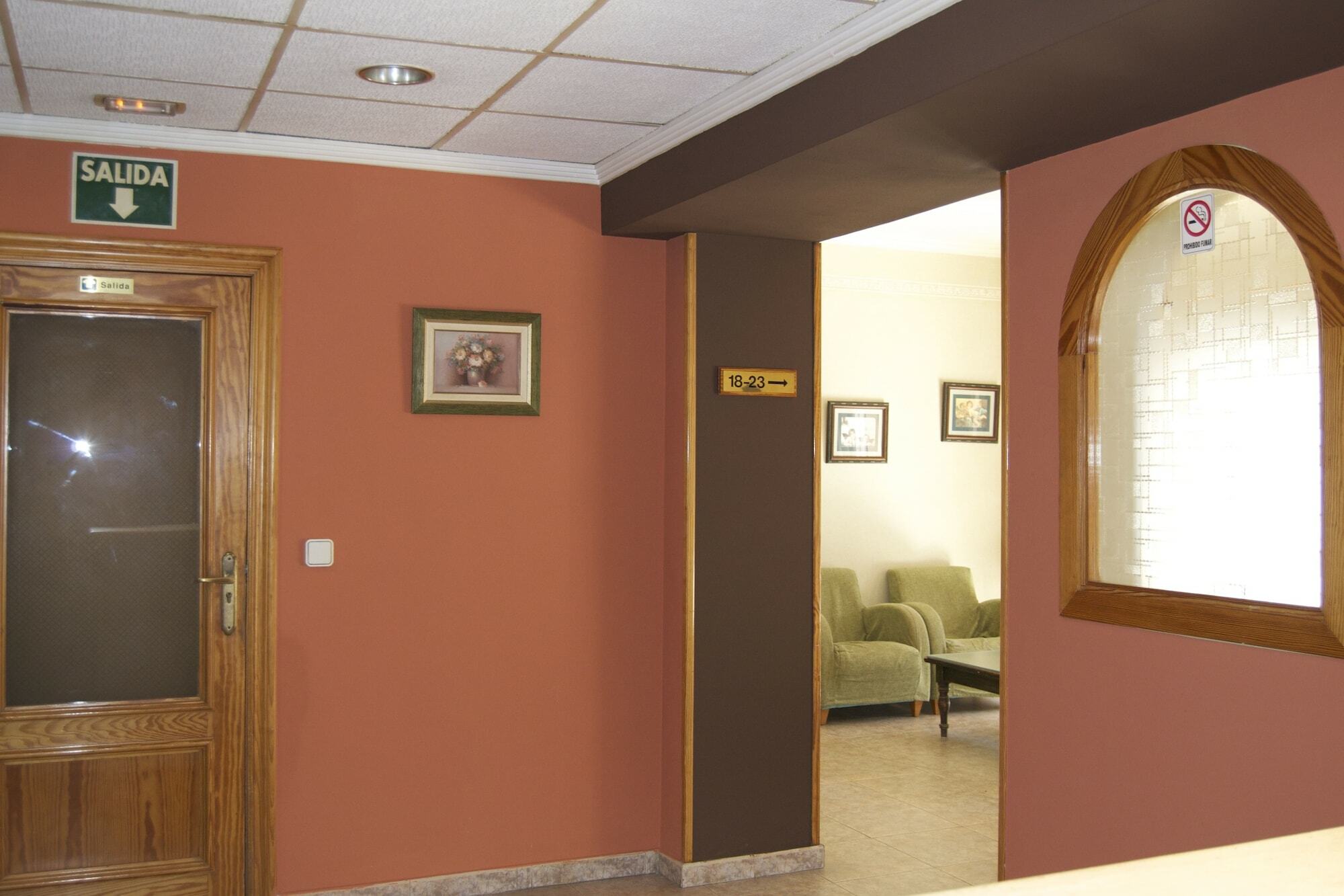 Hostal Rey Teodomiro أوريويلا المظهر الخارجي الصورة
